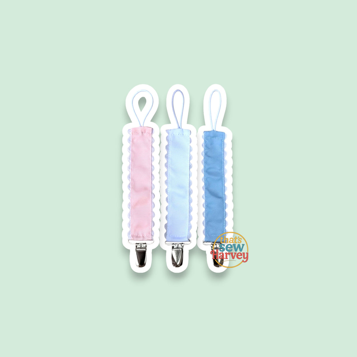 Scalloped Pacifier Clip