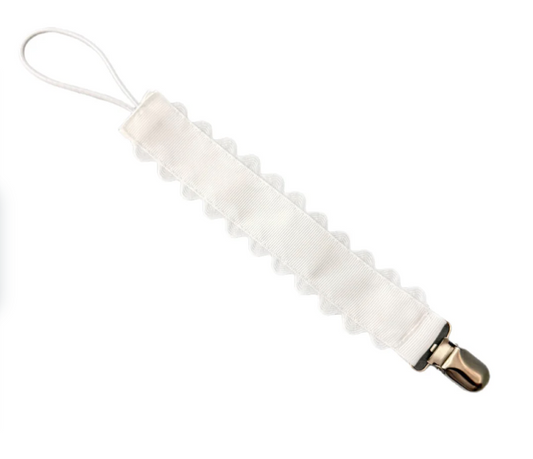 Scalloped Pacifier Clip